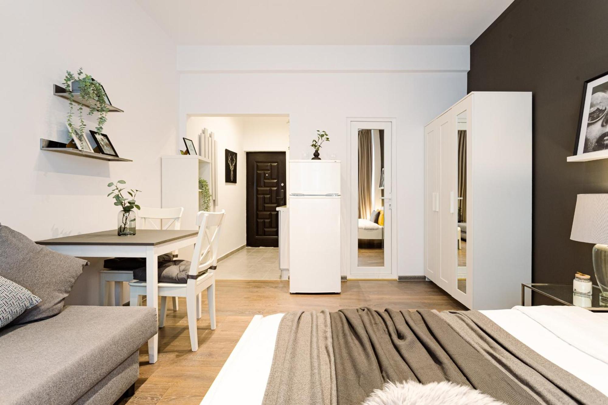 Heart Of - Cozy On Smardan Street Apartment *