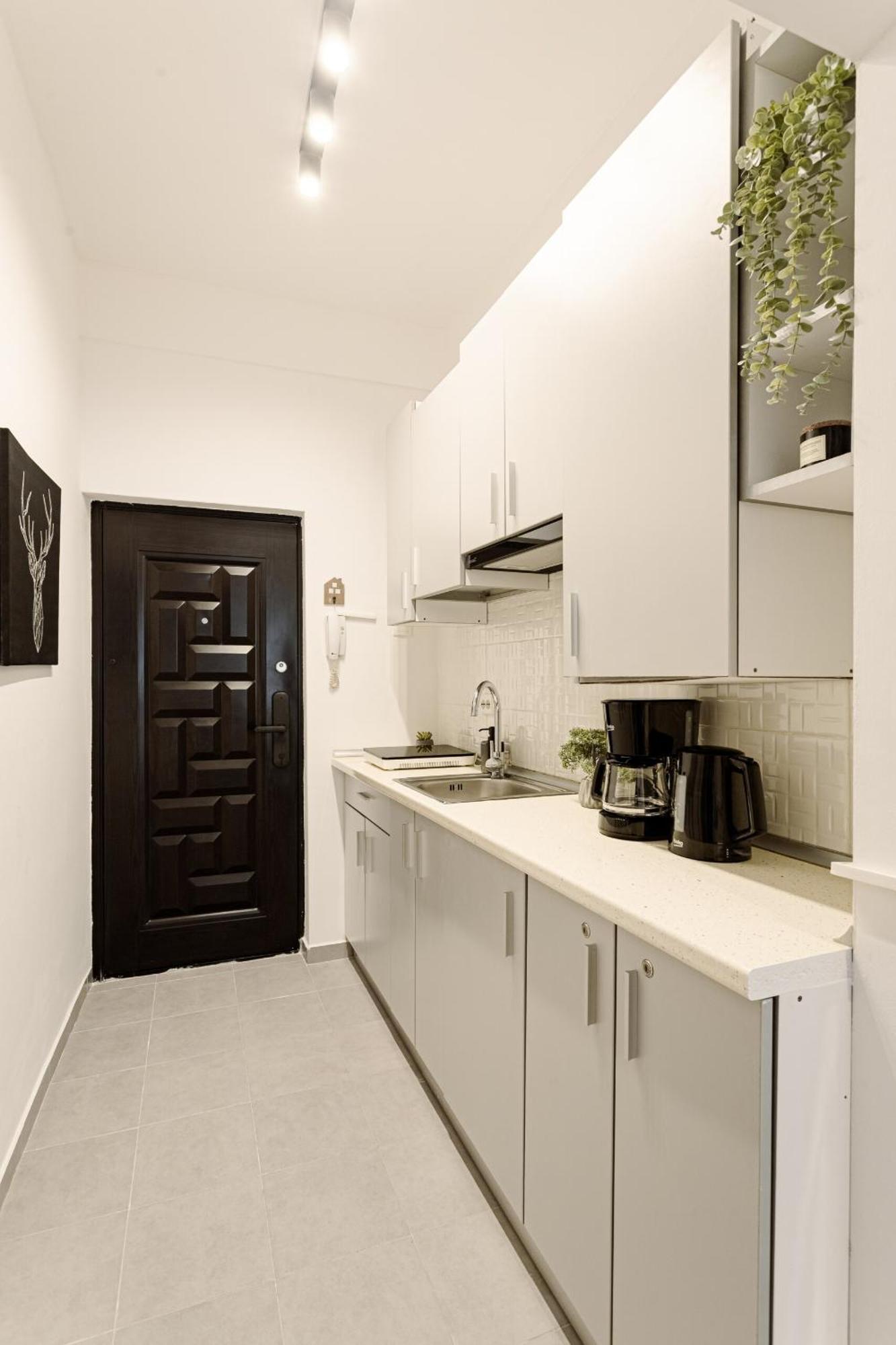 Heart Of - Cozy On Smardan Street Apartment Bucharest